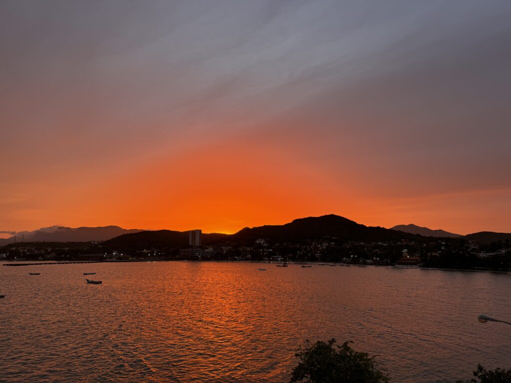 Atardecer rojo Pampatar
